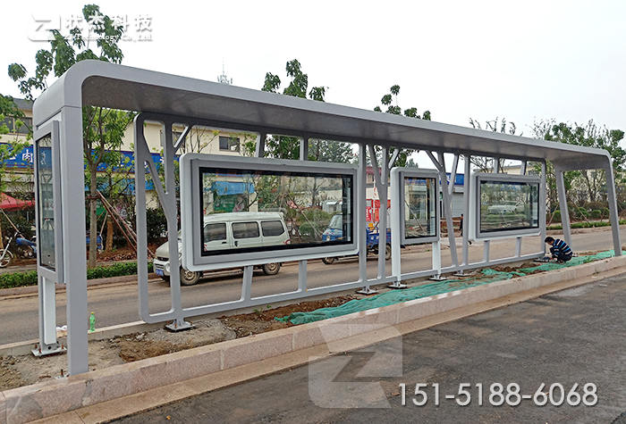 山東臨沂城市現(xiàn)代候車(chē)亭安裝完成-圖片2